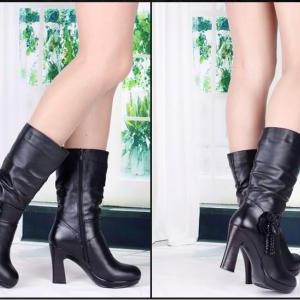 Stylish Flower Decorated High Heel Boots