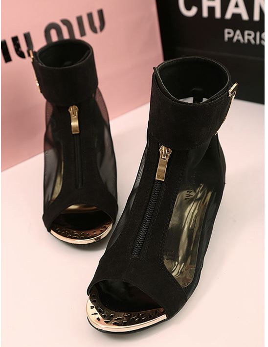 EDGE - Elegant handcrafted faux leather sandals perfect for all occasions main image 1