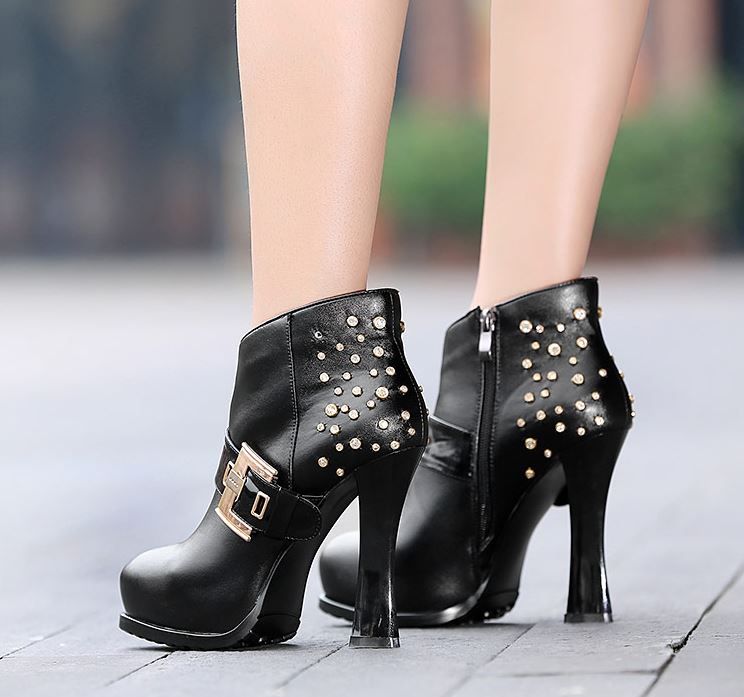 Stylish Side Zipper Buckle Thick High Heel Boots on Luulla