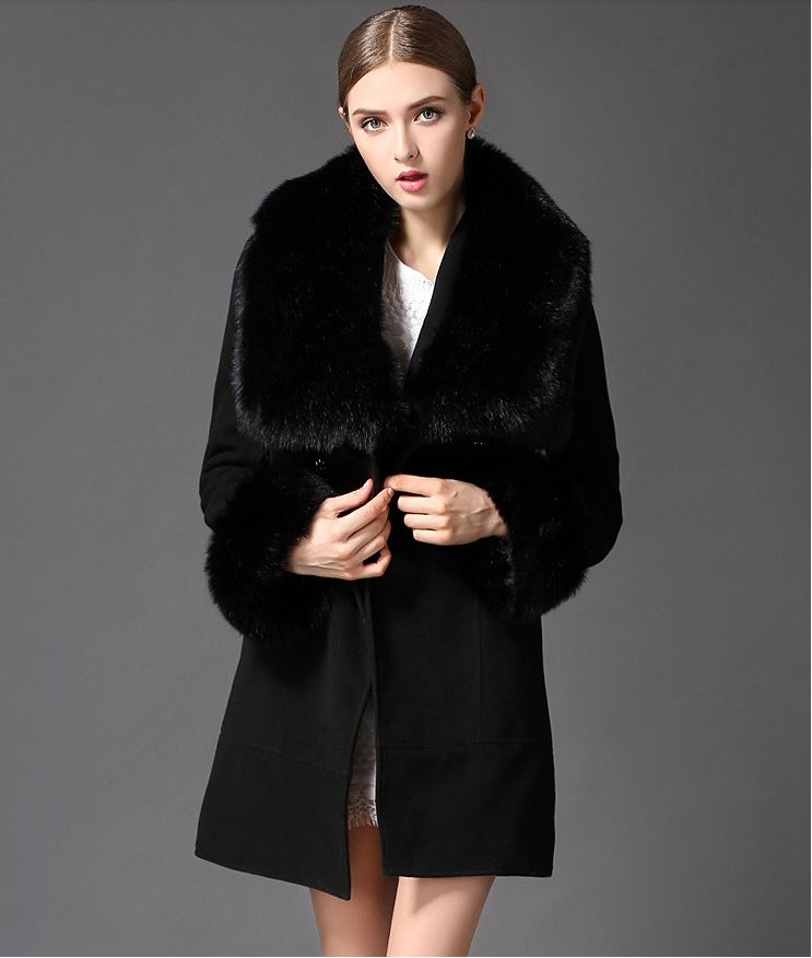 Elegant fur collar double breasted coat